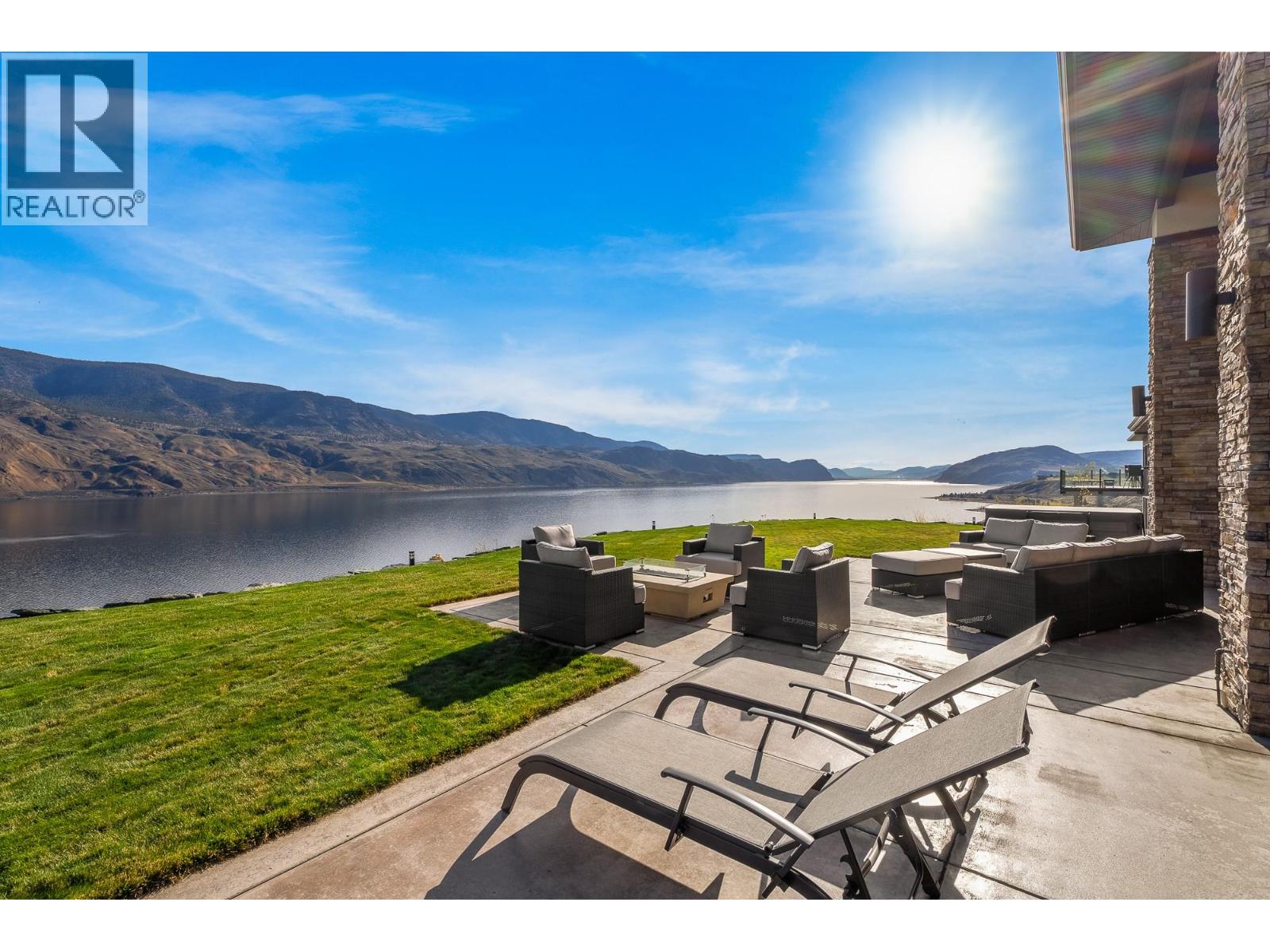 MLS® listing #28927185 for sale located at 229 Holloway Drive