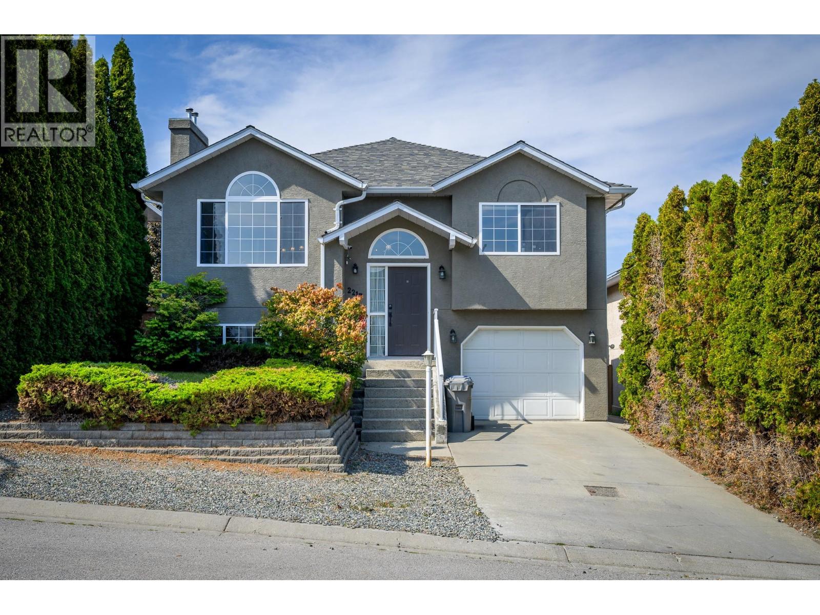 MLS® listing #28937248 for sale located at 2217 Turnberry Place