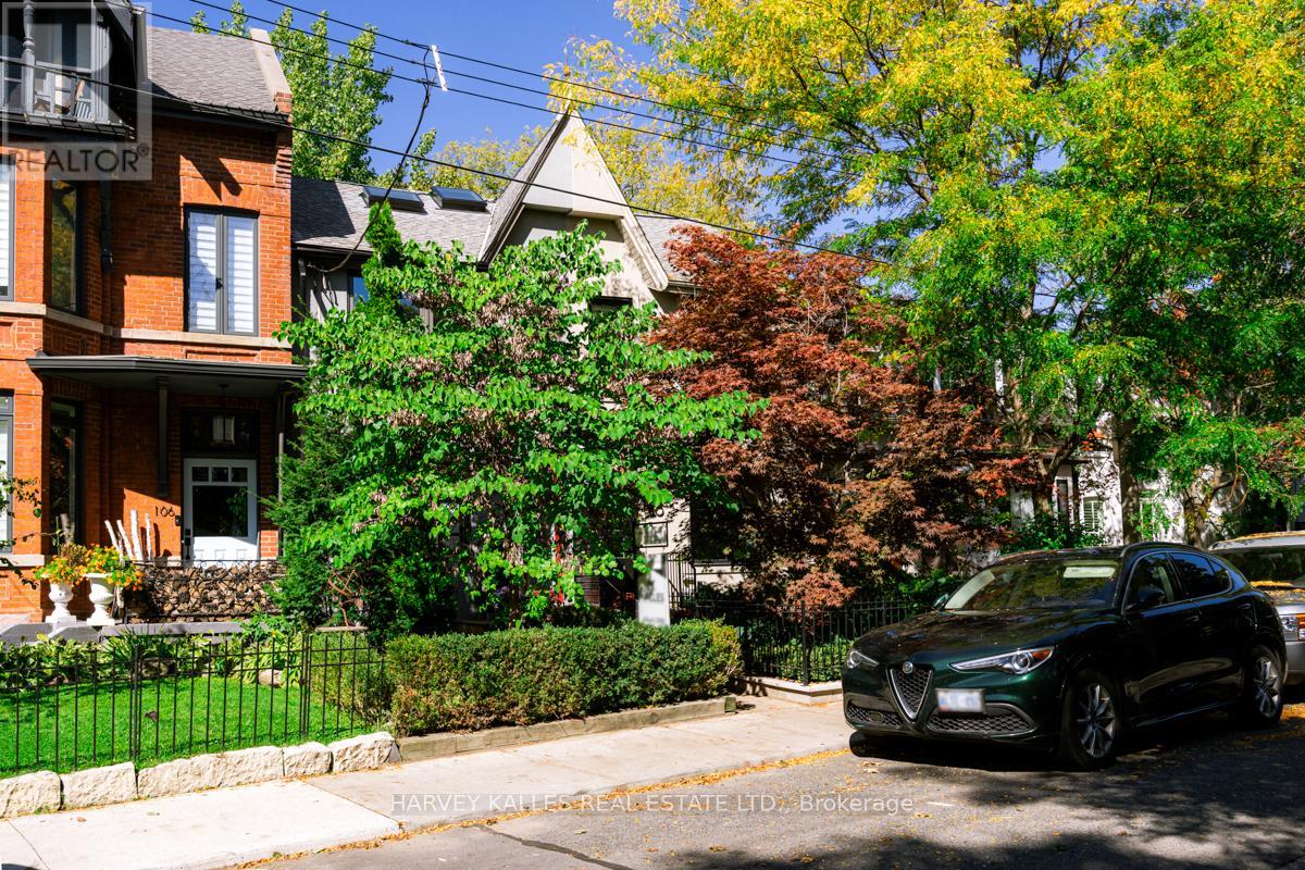 MLS® listing #28940770 for sale located at 108 SHAFTESBURY AVENUE