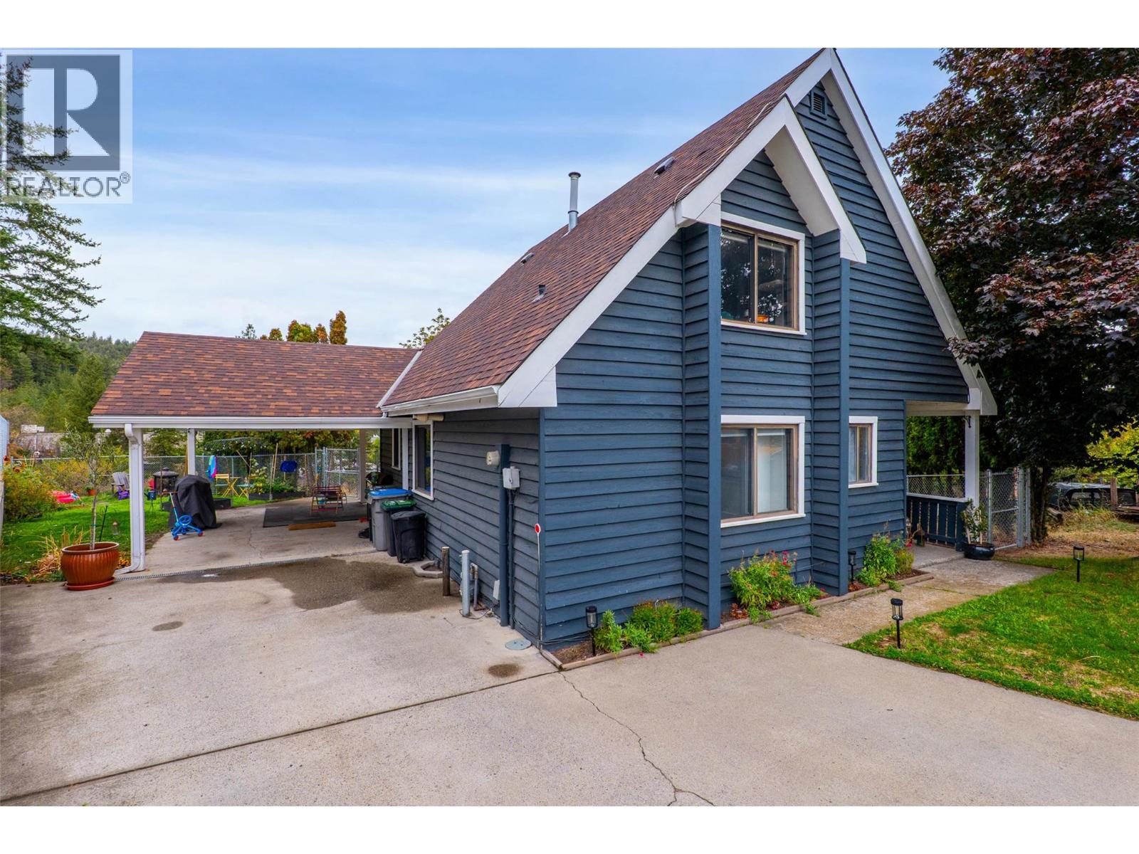 MLS® listing #28941772 for sale located at 1295 HARRISON Place