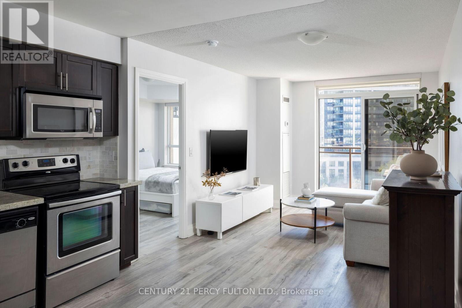 MLS® listing #28942762 for sale located at 801 - 1 DE BOERS DRIVE