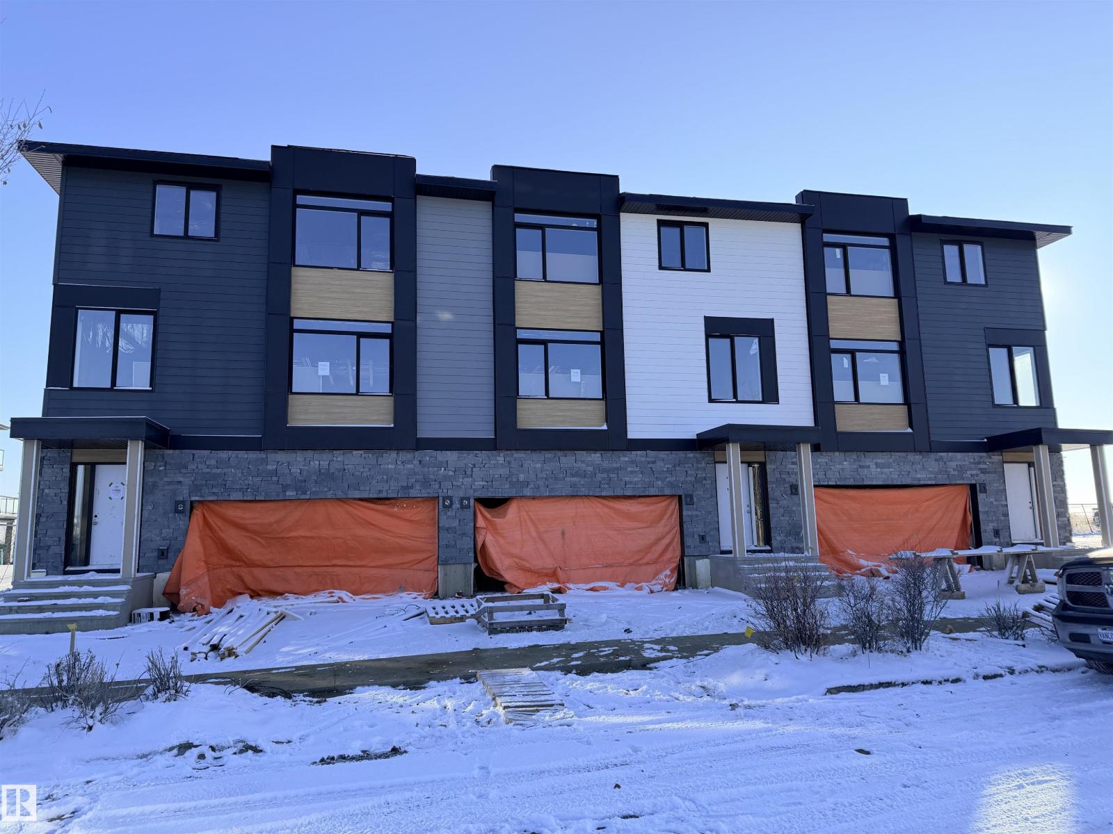 MLS® listing #28947095 for sale located at 7133 MAY CR NW