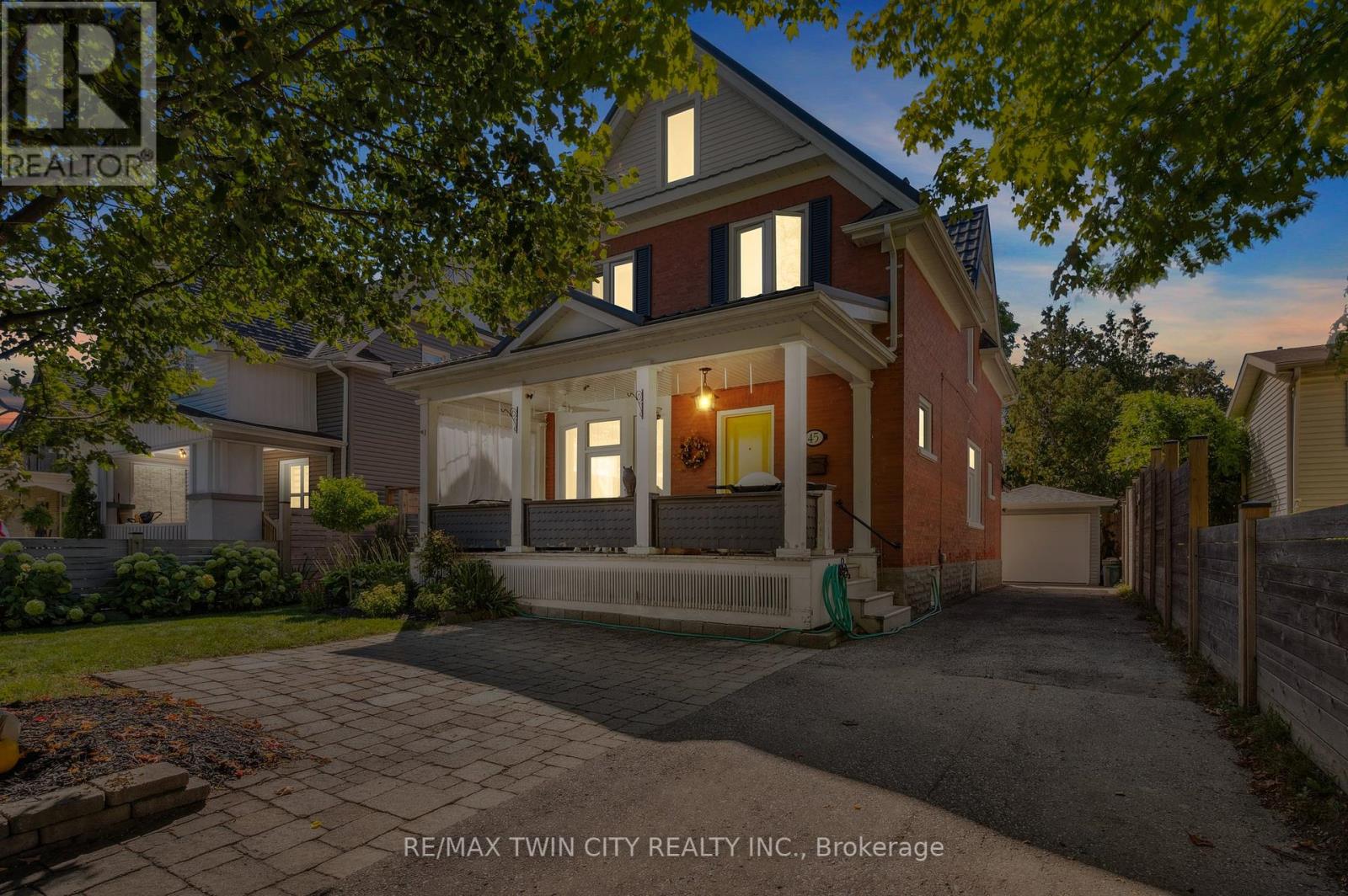 MLS® listing #28947448 for sale located at 45 SAMUEL STREET