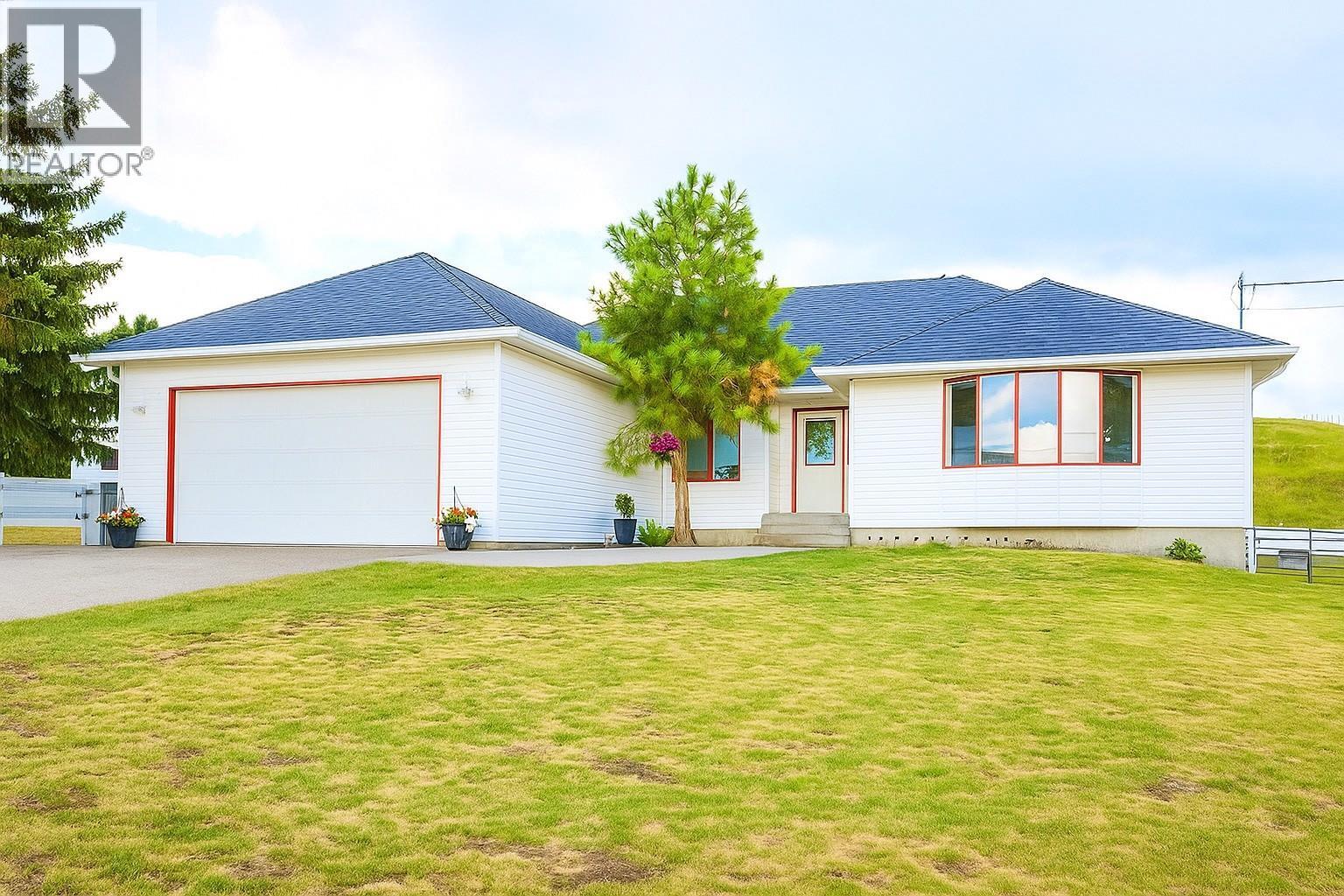 MLS® listing #28950259 for sale located at 2740 Simms Place