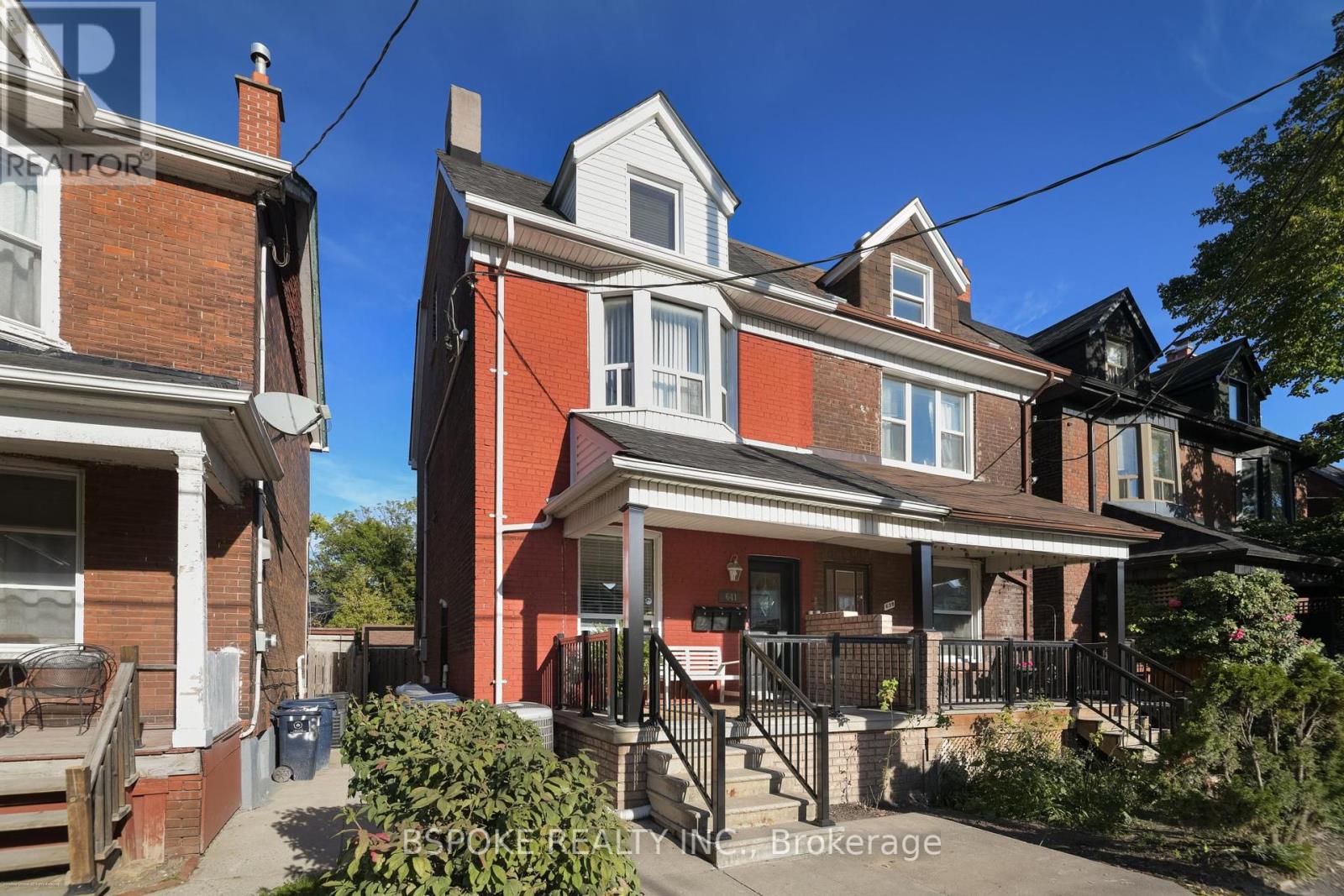 MLS® listing #28961747 for sale located at 641 OSSINGTON AVENUE