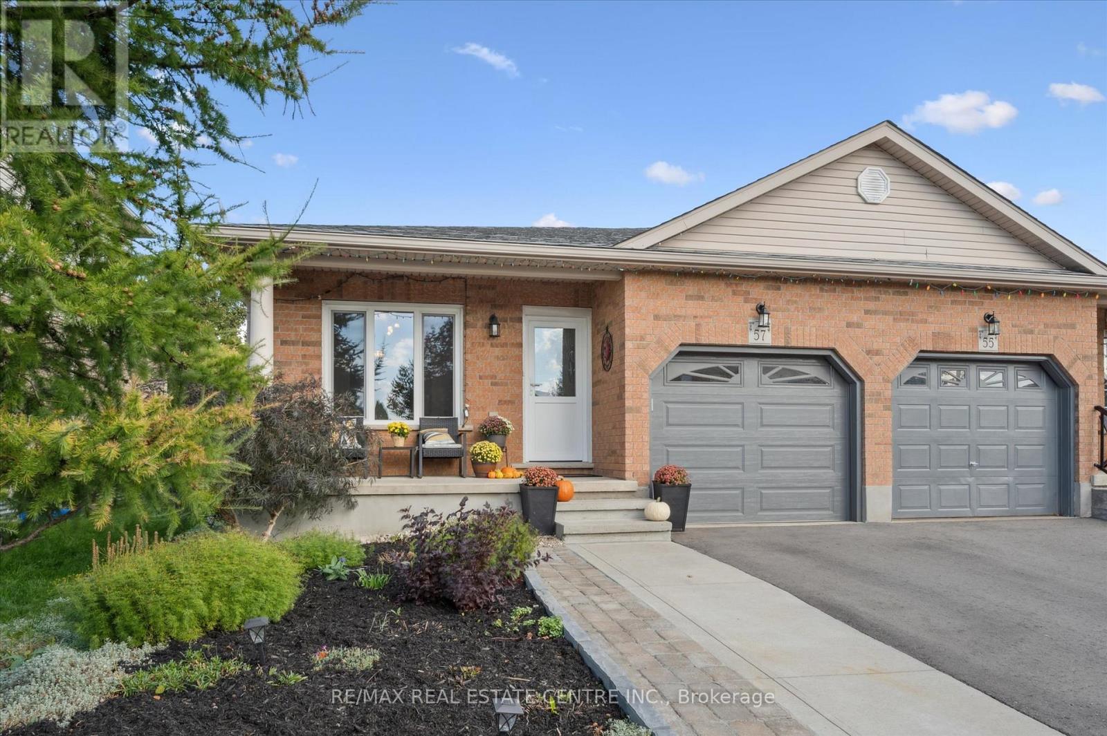 MLS® listing #28965647 for sale located at 57 MUSCOVEY DRIVE