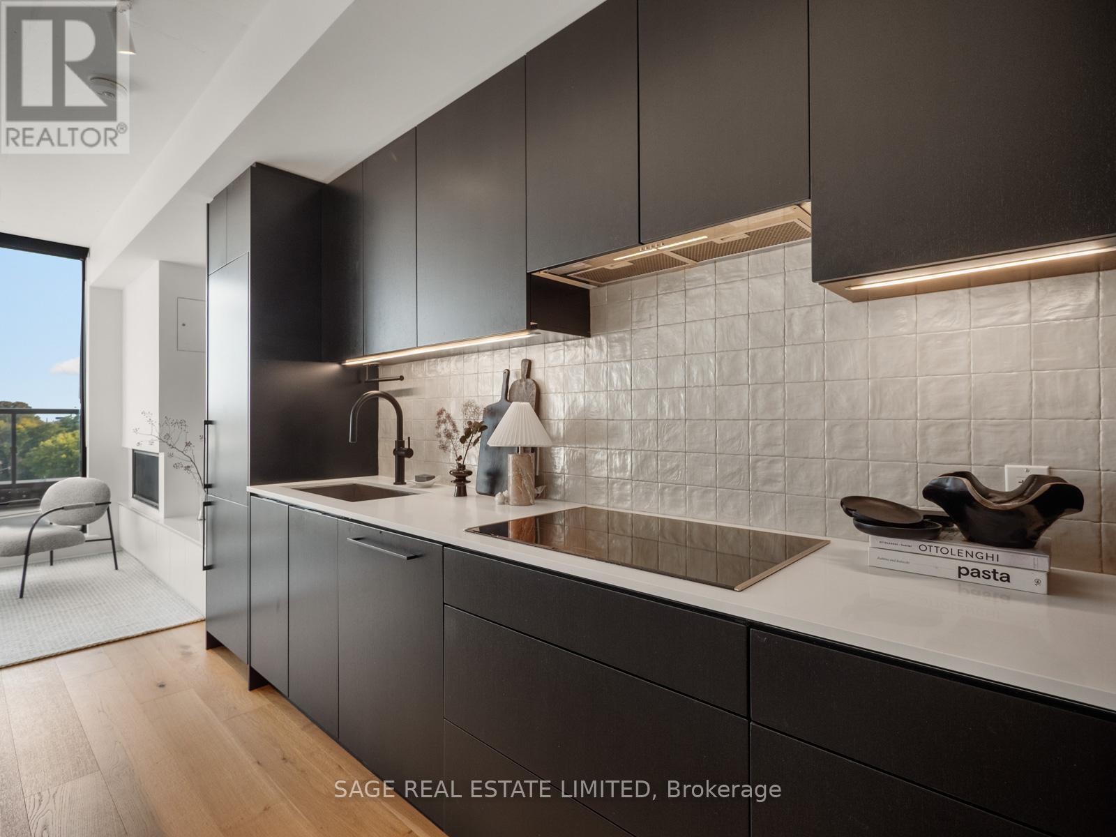 MLS® listing #28968610 for sale located at PH 621 - 899 COLLEGE STREET W