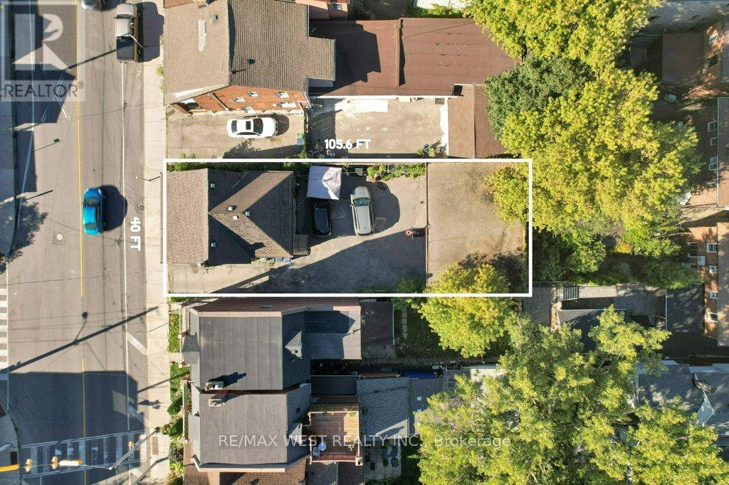 MLS® listing #28968614 for sale located at 225 OAKWOOD AVENUE
