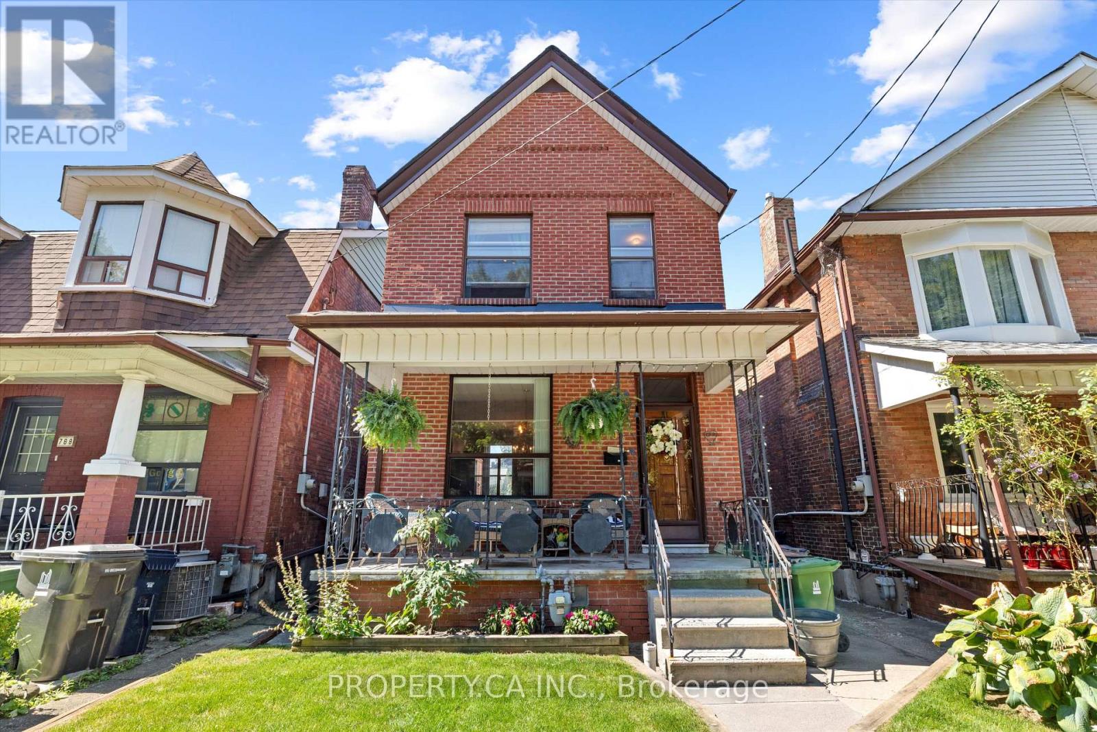 MLS® listing #28977843 for sale located at 790 MANNING AVENUE