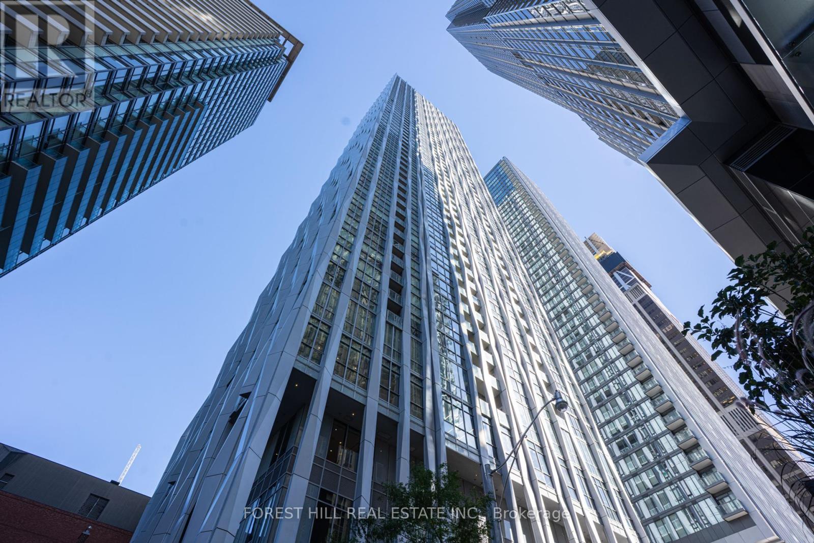 MLS® listing #28979043 for sale located at 4101 - 1 YORKVILLE AVENUE