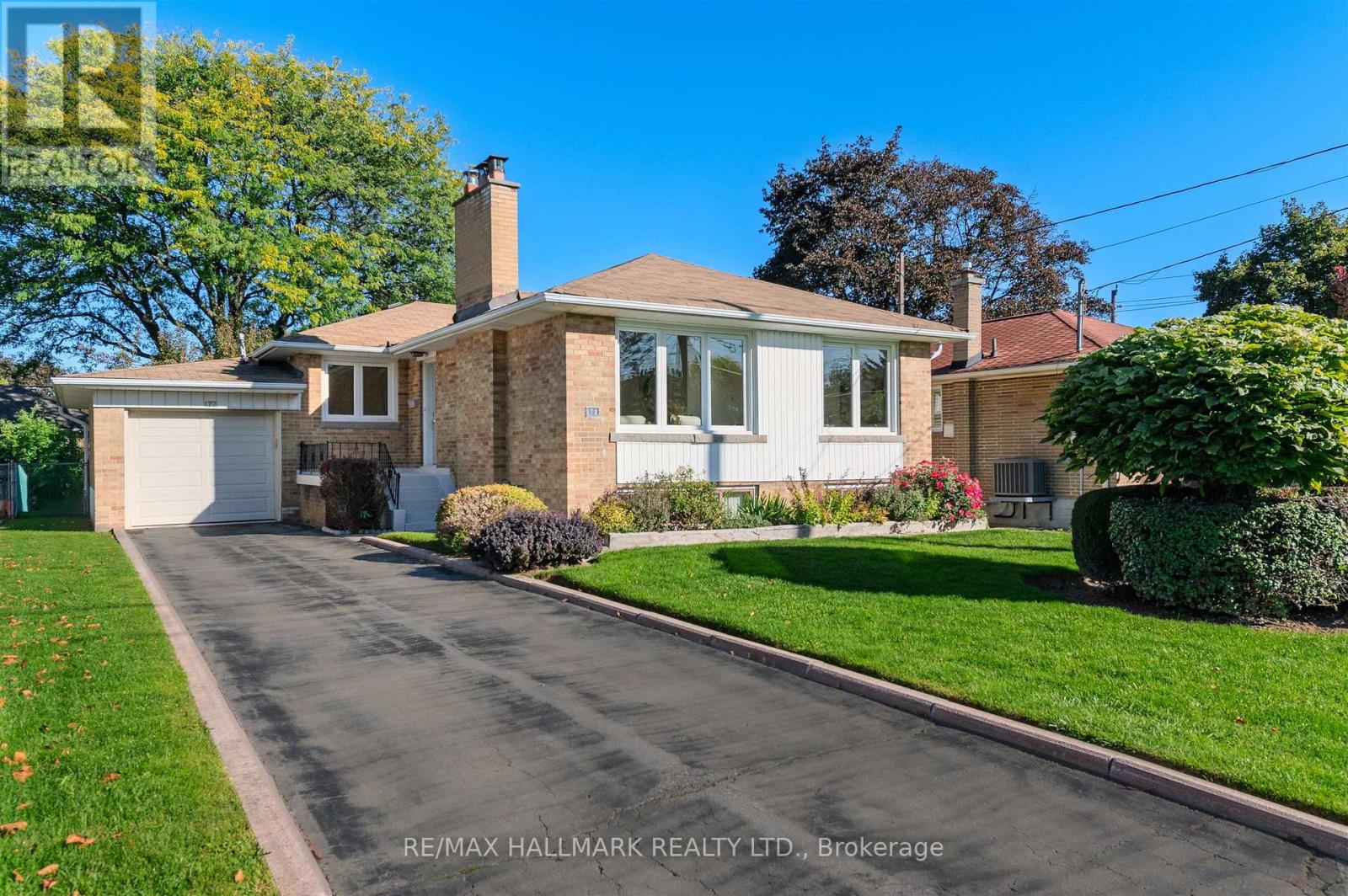 MLS® listing #28985278 for sale located at 172 BRIGHTON AVENUE