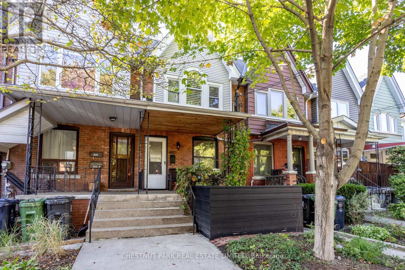 MLS® listing #28985425 for sale located at 470 CLINTON STREET