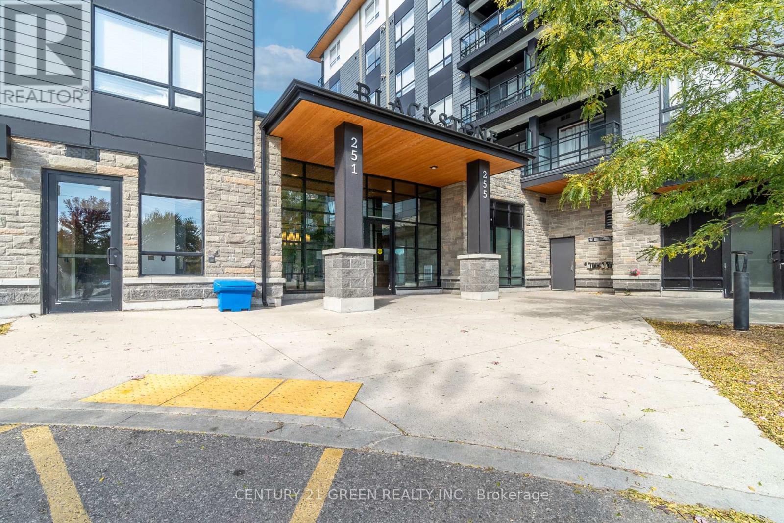 MLS® listing #28985438 for sale located at 407 - 255 NORTHFIELD DRIVE E