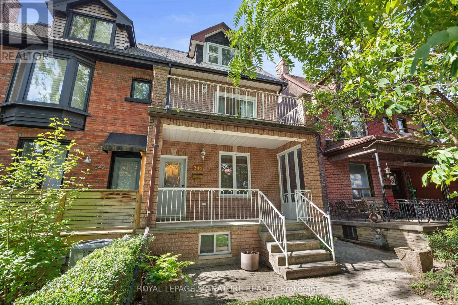 MLS® listing #28985832 for sale located at 244 GRACE STREET