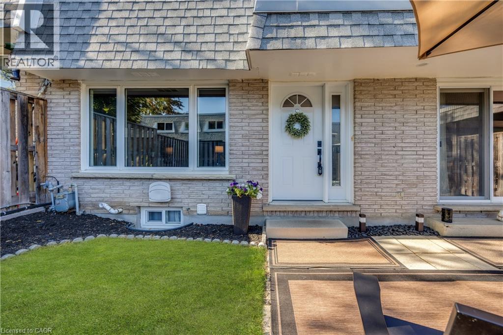 MLS® listing #28986089 for sale located at 14 WILLIAMSBURG Road Unit# 54