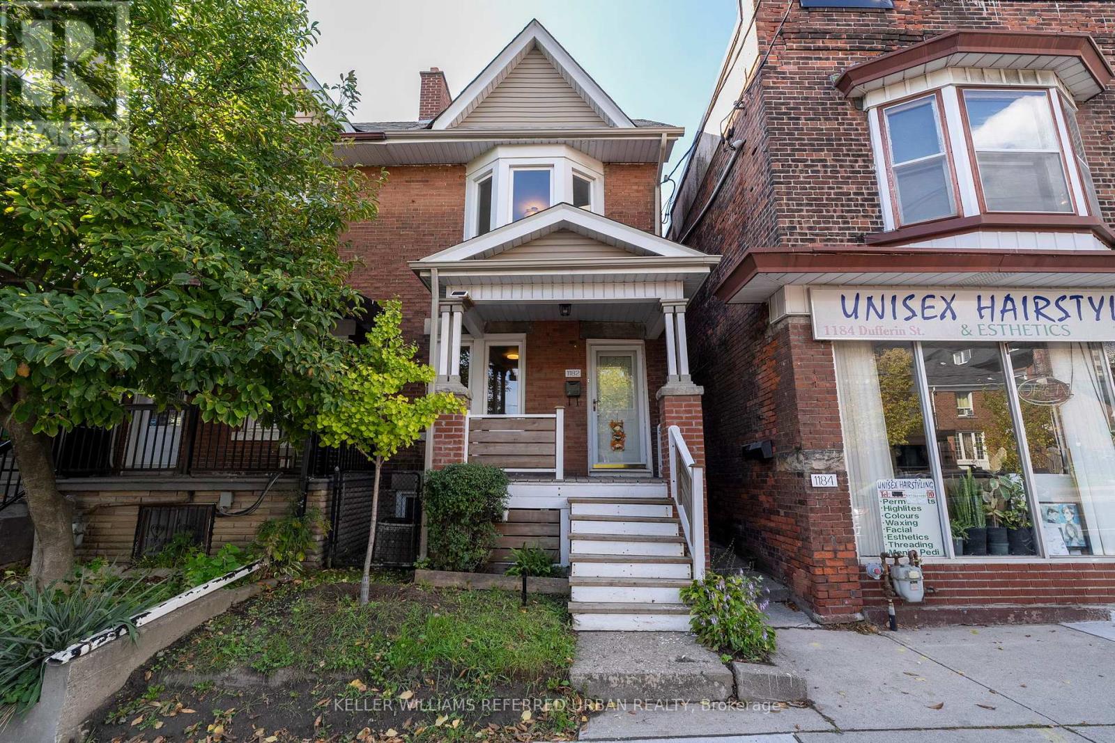 MLS® listing #28988079 for sale located at 1182 DUFFERIN STREET
