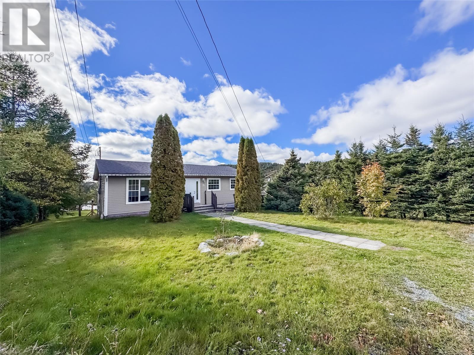 MLS® listing #28989048 for sale located at 25 Eagle Road