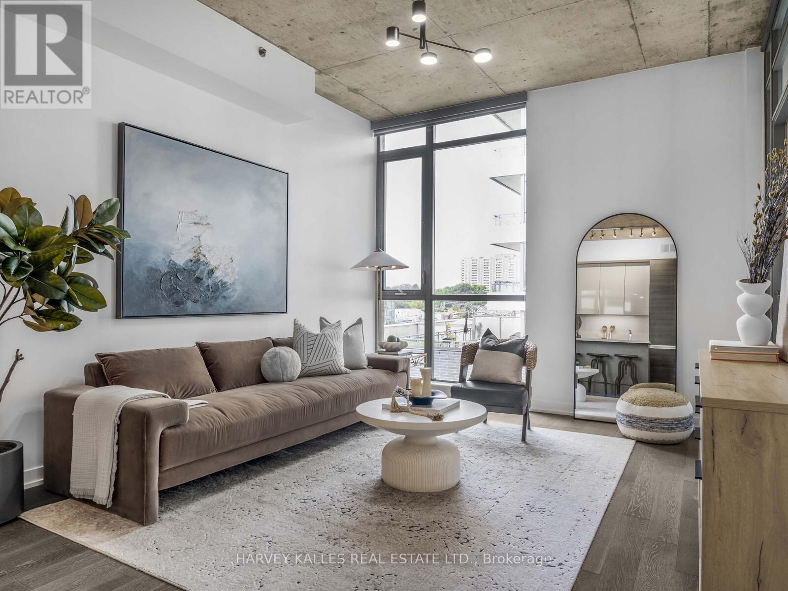 MLS® listing #28990216 for sale located at 615 - 8 GLADSTONE AVENUE