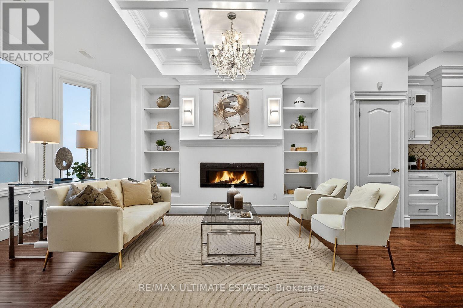 MLS® listing #28994767 for sale located at 290 BATHURST STREET