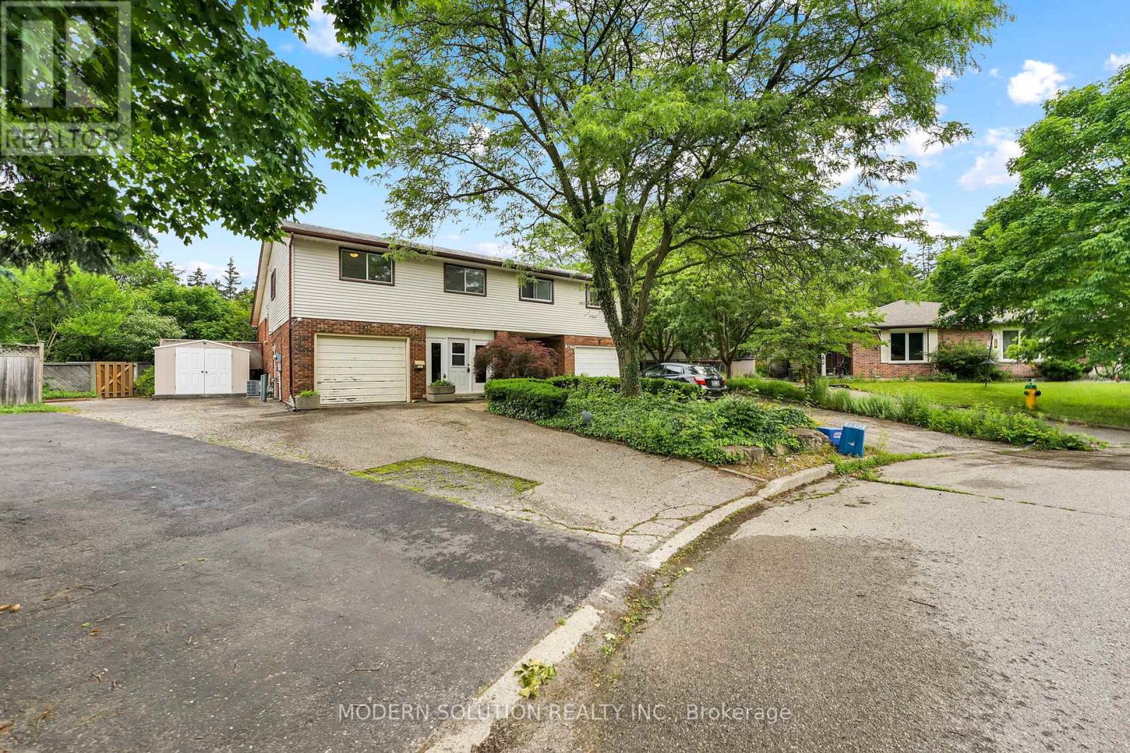 MLS® listing #28996383 for sale located at 370A CHURCHILL COURT