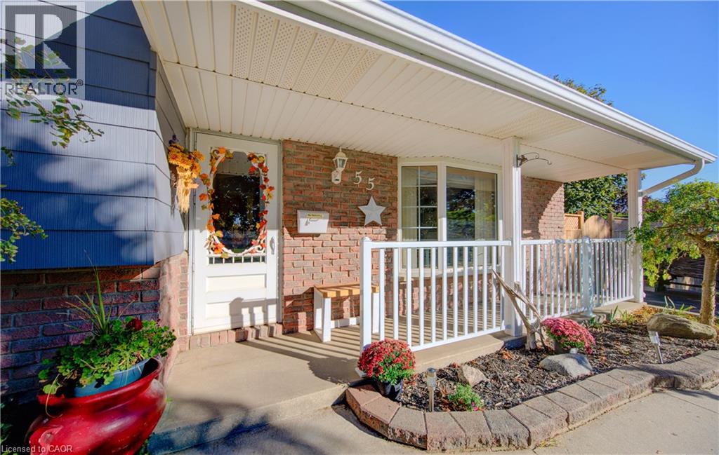MLS® listing #29004329 for sale located at 55 GRACEFIELD Crescent