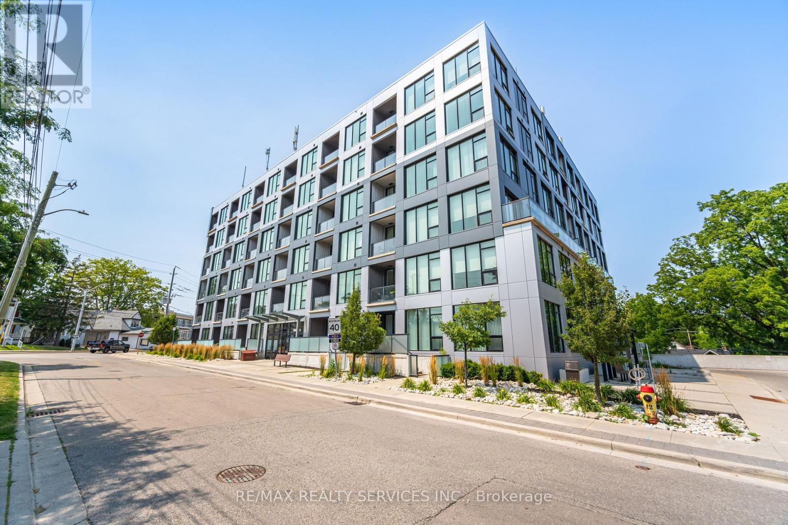 MLS® listing #29007723 for sale located at 311 - 690 KING STREET W