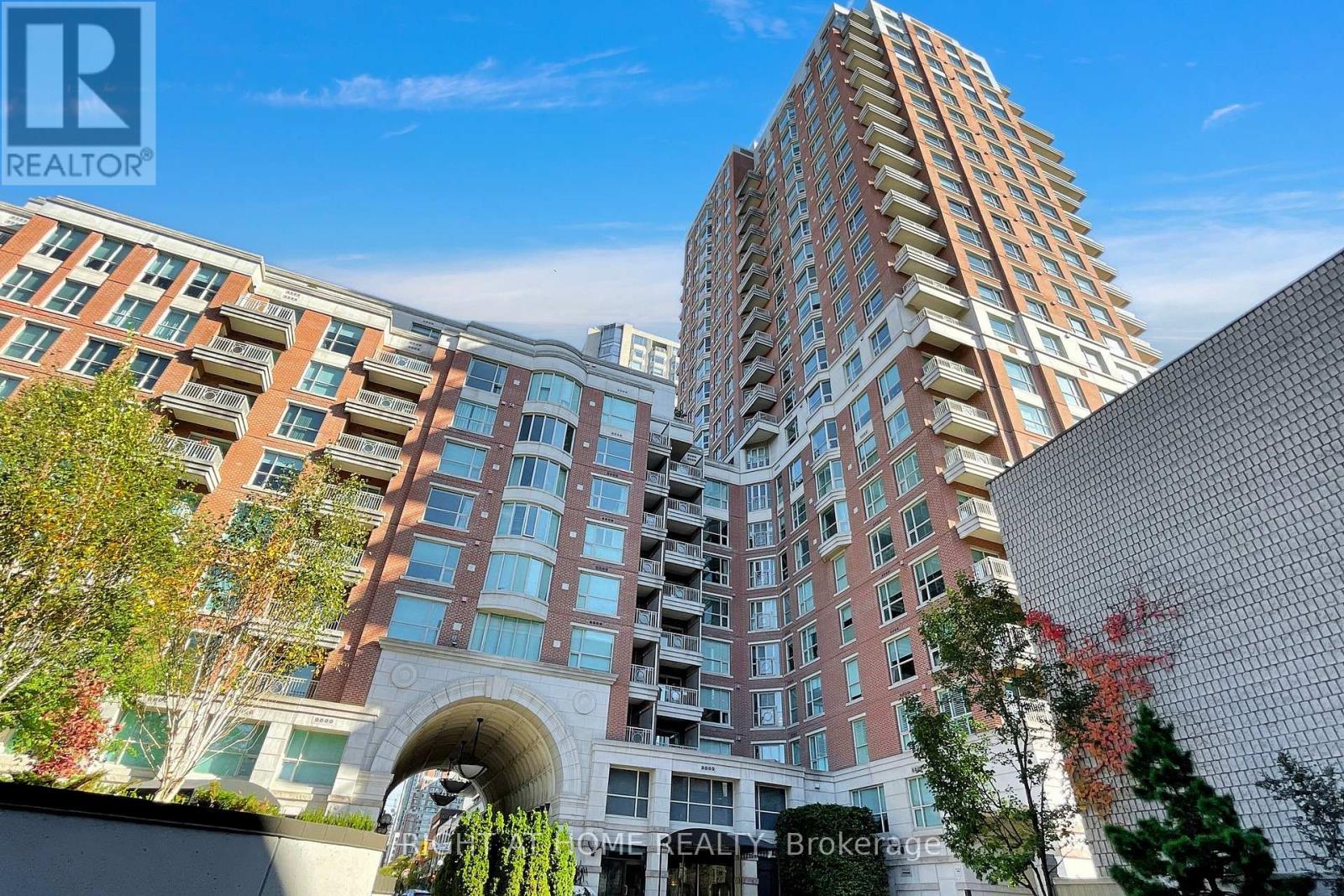 MLS® listing #29008662 for sale located at 1201 - 38 AVENUE ROAD
