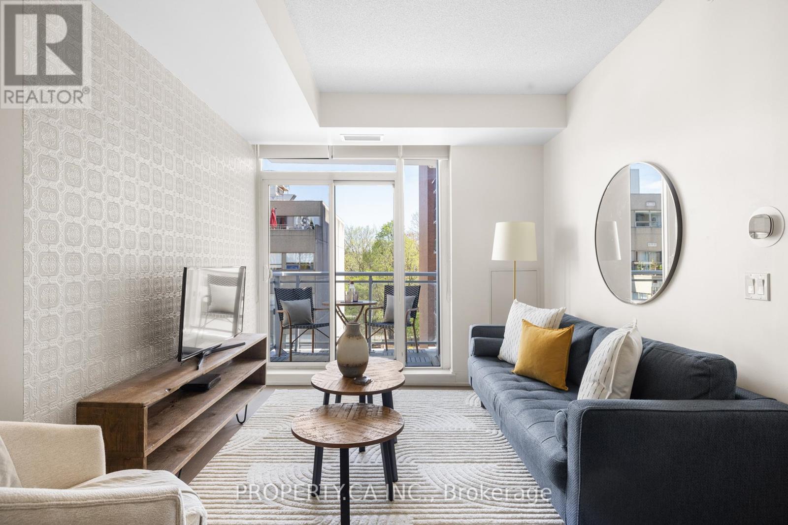 MLS® listing #29008822 for sale located at 404 - 68 MERTON STREET