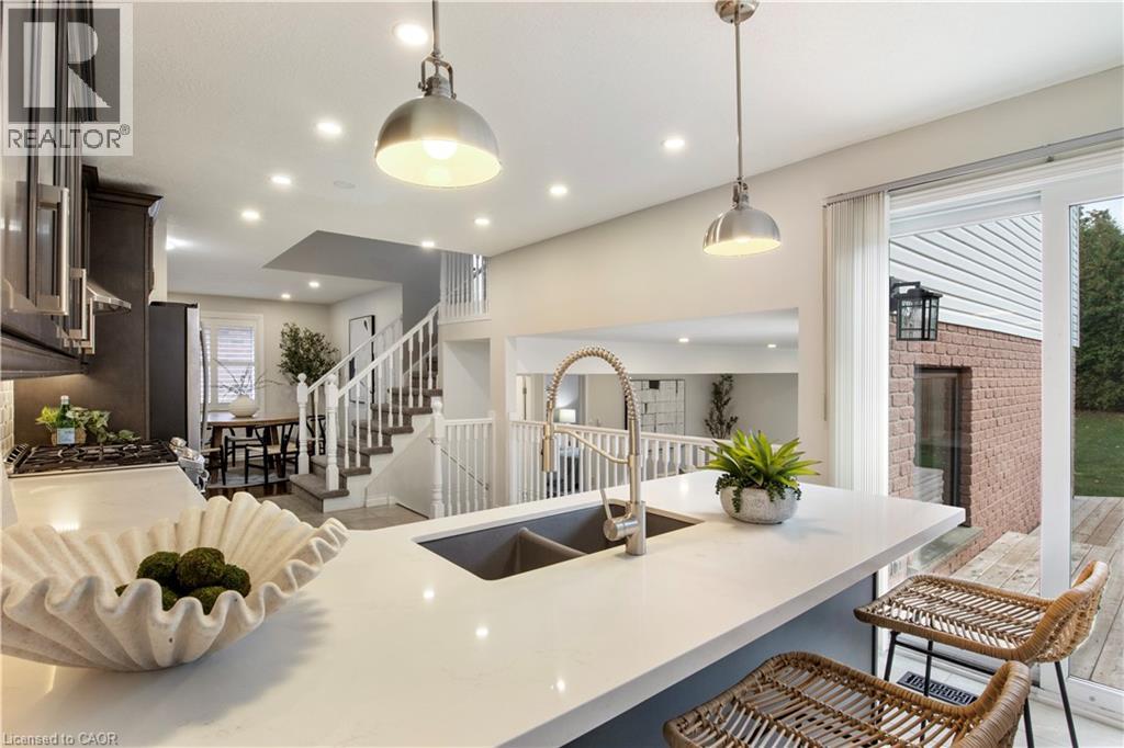 MLS® listing #29013258 for sale located at 427 DANSBURY Drive