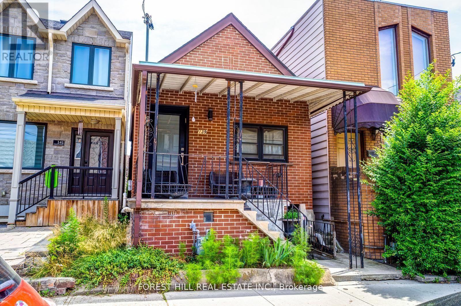 MLS® listing #29013302 for sale located at 139 CHRISTIE STREET