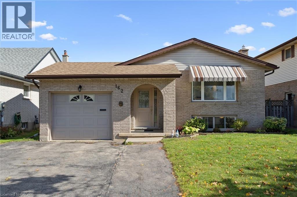 MLS® listing #29016361 for sale located at 162 THE COUNTRY Way