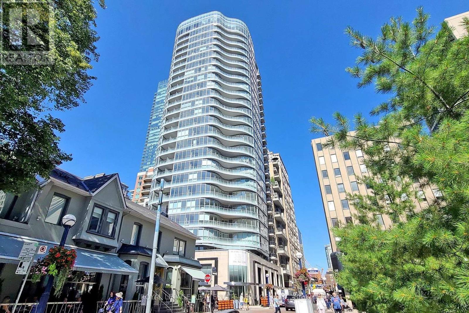 MLS® listing #29016389 for sale located at 808 - 88 CUMBERLAND STREET