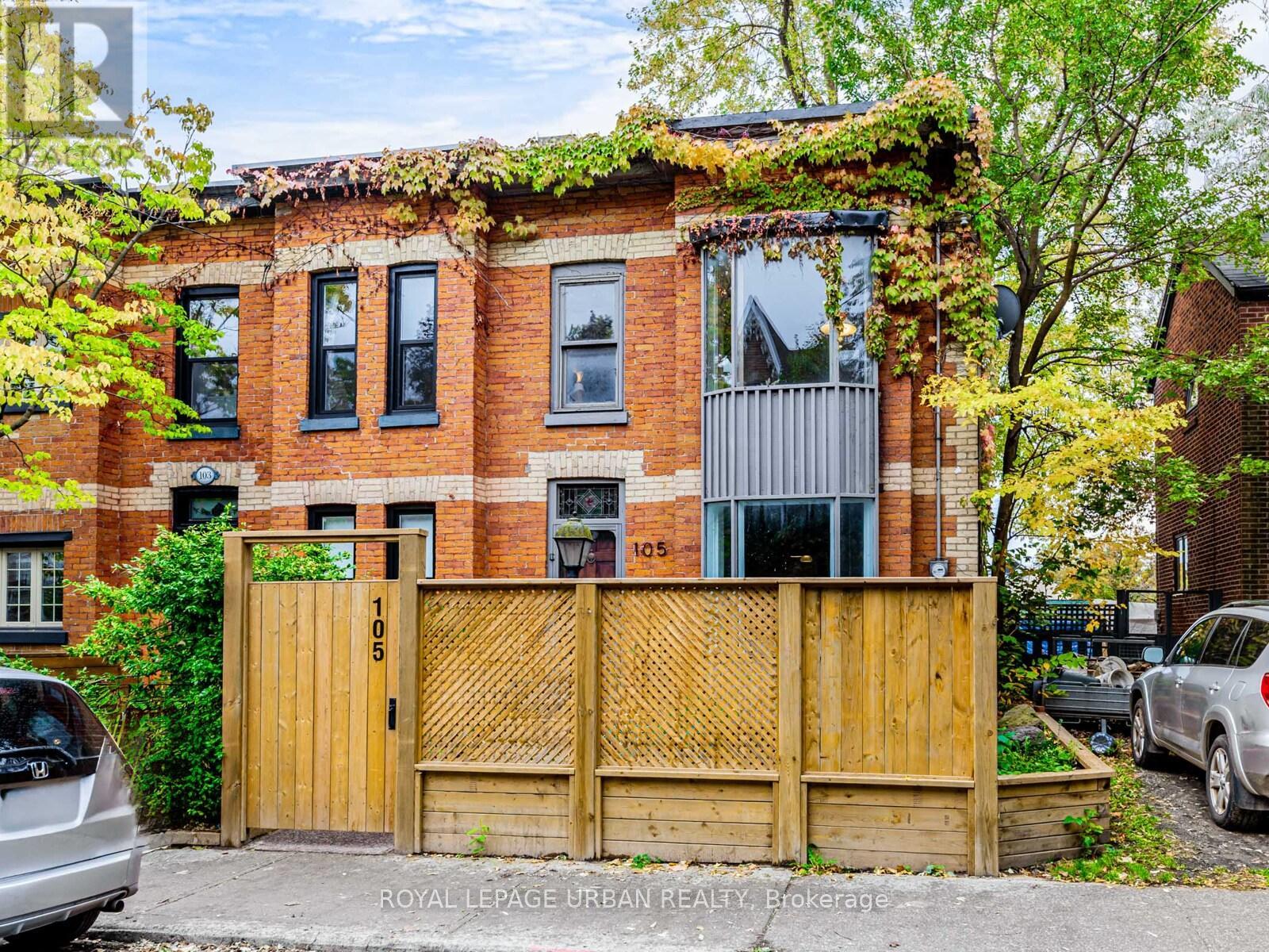 MLS® listing #29018191 for sale located at 105 SUSSEX AVENUE