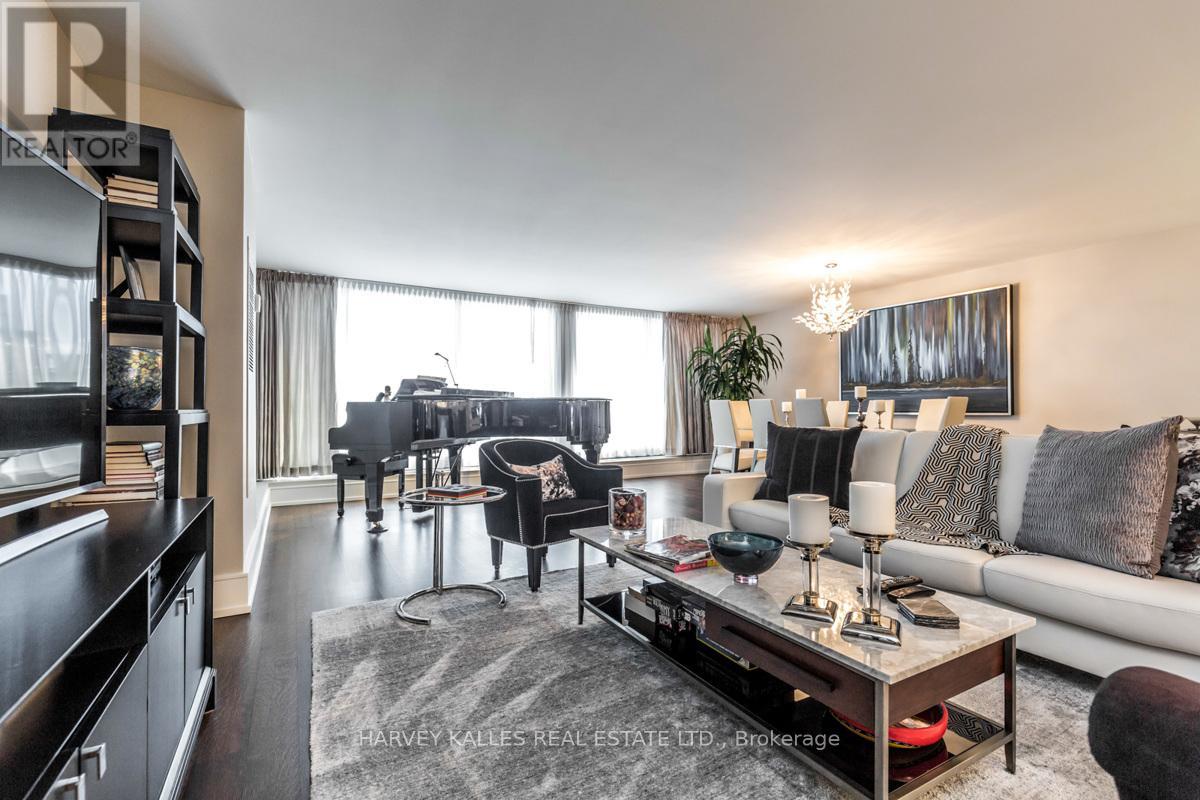 MLS® listing #29018681 for sale located at 1309 - 110 BLOOR STREET W