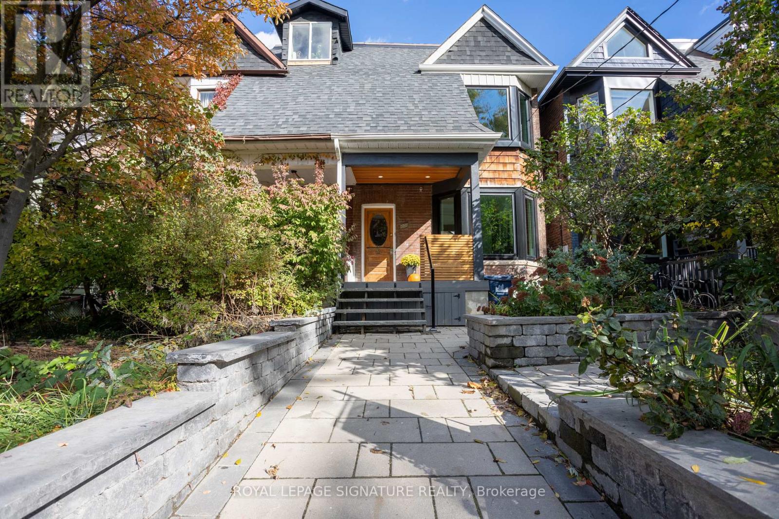 MLS® listing #29018699 for sale located at 231 HAVELOCK STREET