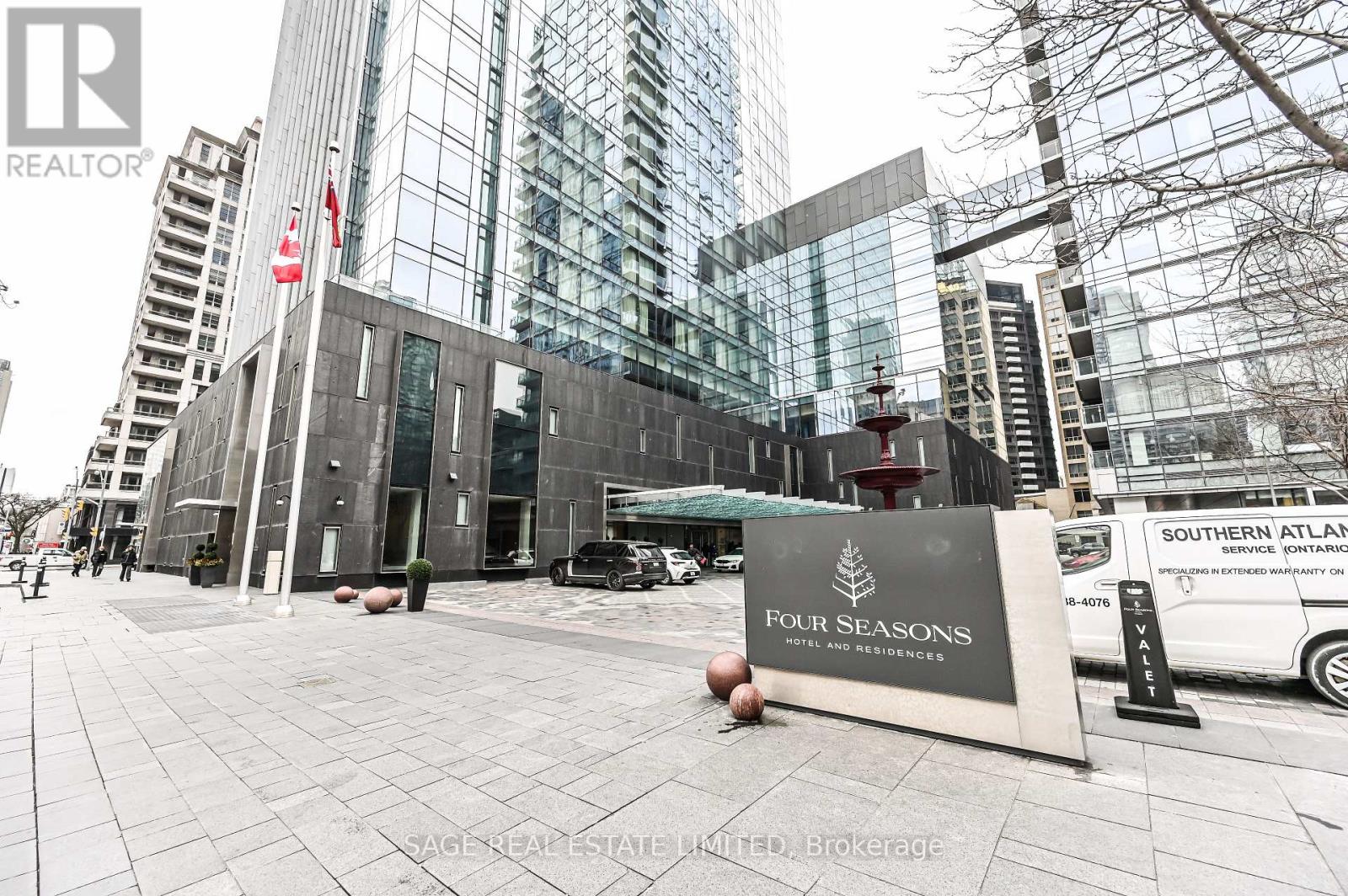MLS® listing #29018718 for sale located at 3103 - 50 YORKVILLE AVENUE