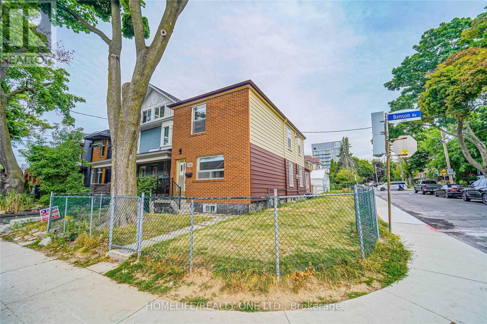 MLS® listing #29021333 for sale located at 104 BENSON AVENUE