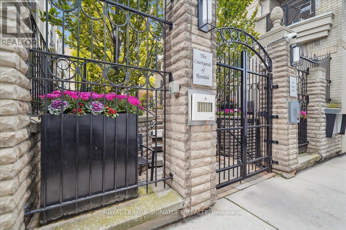 MLS® listing #29025192 for sale located at 6 - 1 BAXTER STREET