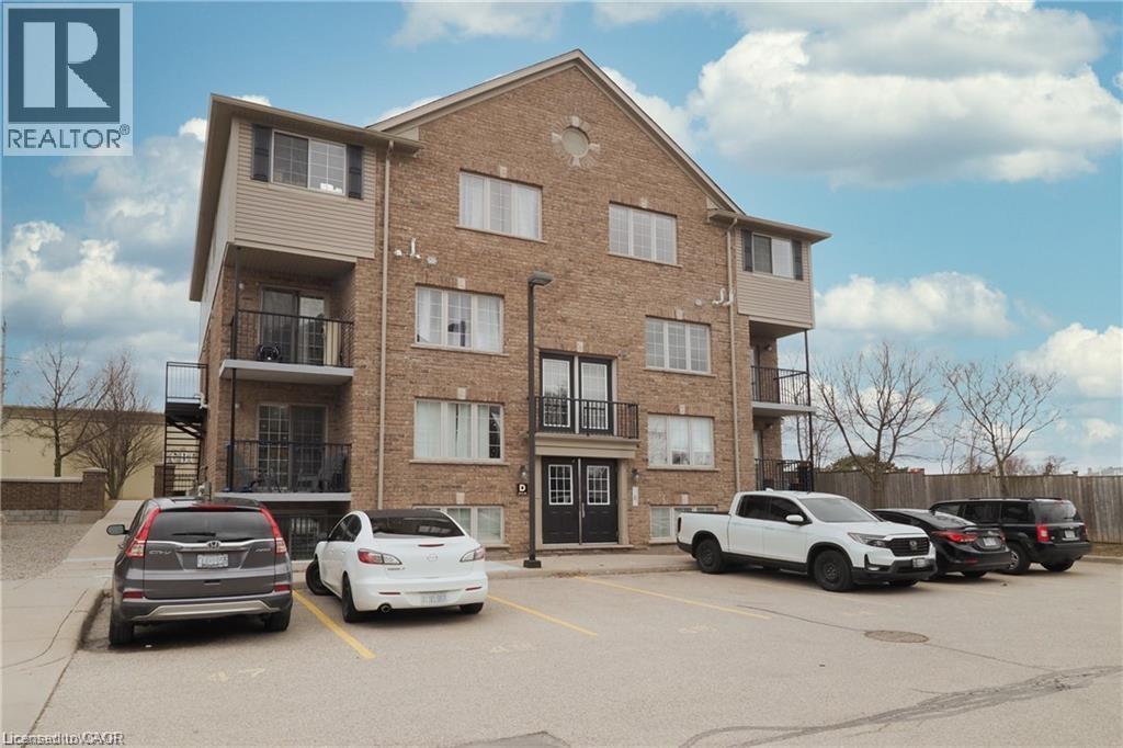 MLS® listing #29028085 for sale located at 12 HOLBORN Drive Unit# D30