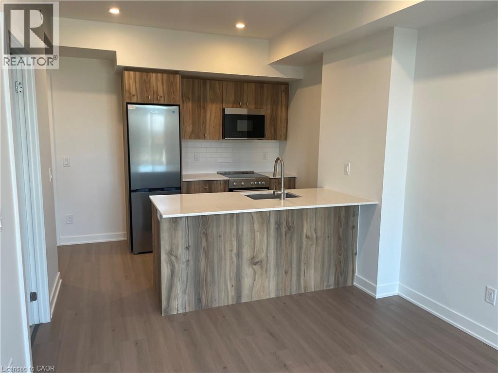 MLS® listing #29028308 for sale located at 25 WELLINGTON Street S Unit# 602