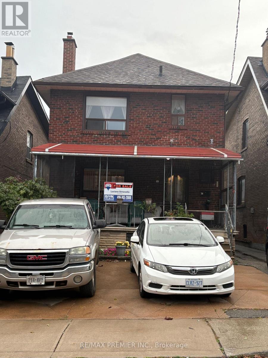 MLS® listing #29029389 for sale located at 8 NORMANNA AVENUE