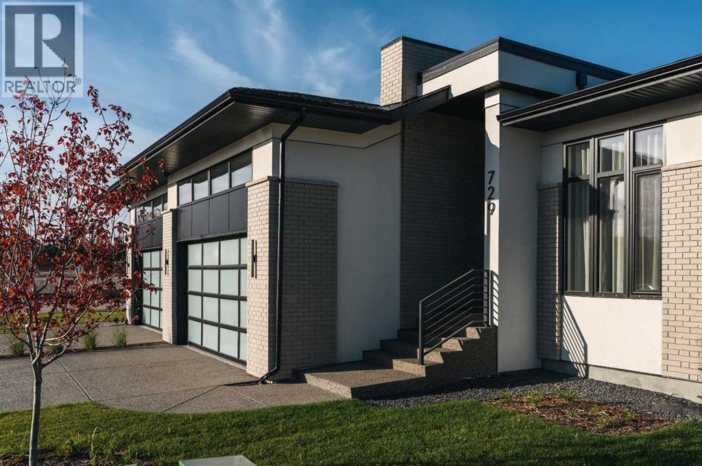 MLS® listing #29031445 for sale located at 733 Serenity Bend