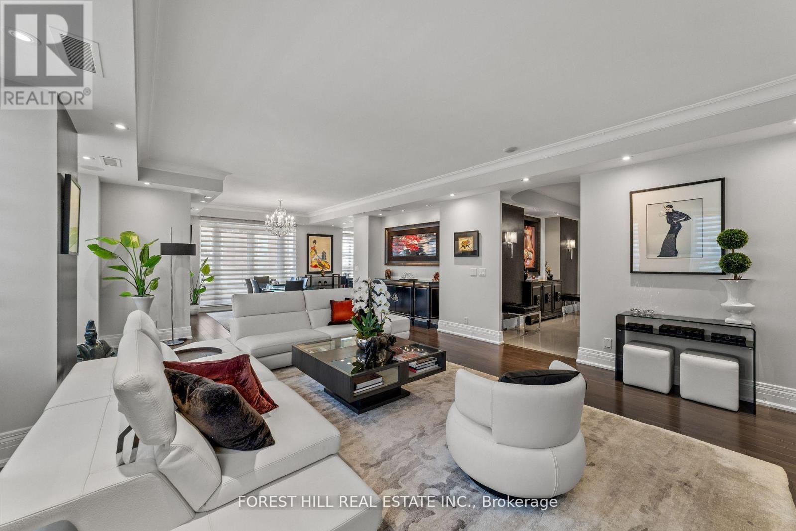 MLS® listing #29035021 for sale located at 1001 - 68 YORKVILLE AVENUE