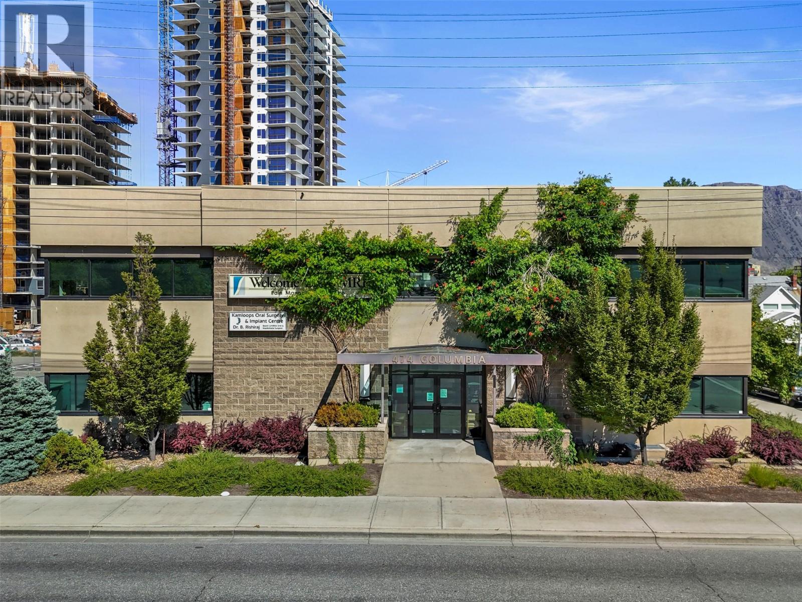 MLS® listing #29040365 for sale located at 474 COLUMBIA Street Unit# 203