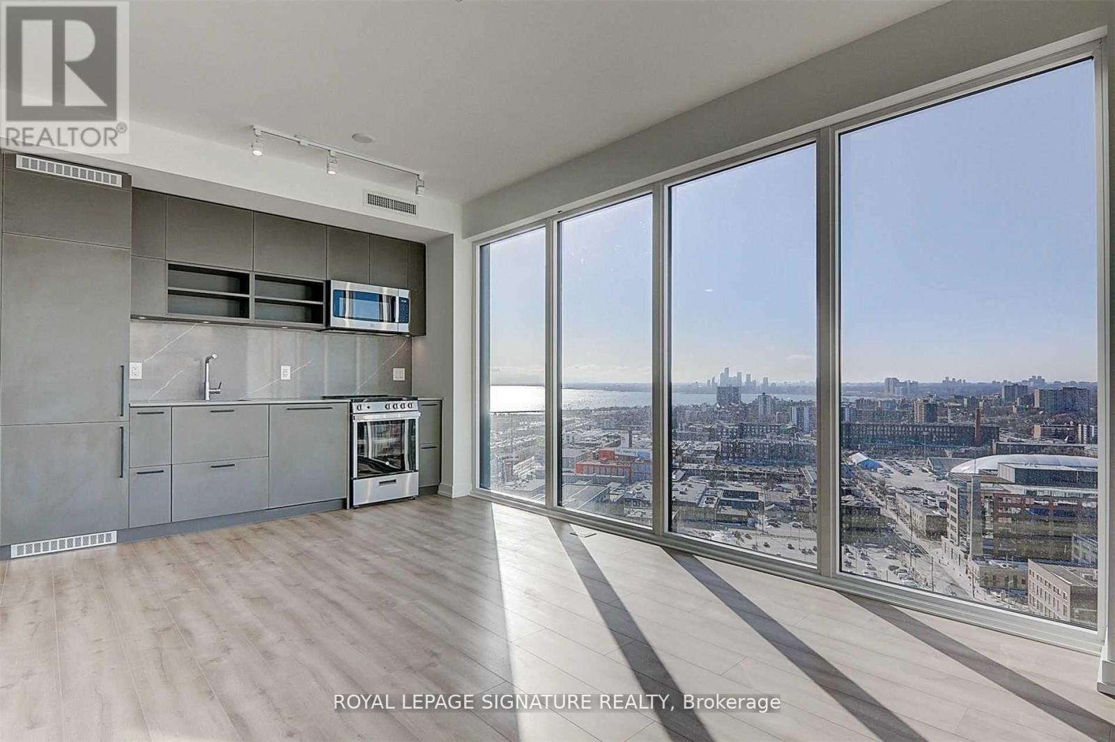 MLS® listing #29040936 for sale located at 1005 - 135 EAST LIBERTY STREET