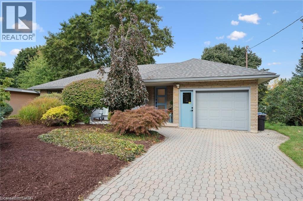 MLS® listing #29042949 for sale located at 272 HARTWOOD Place