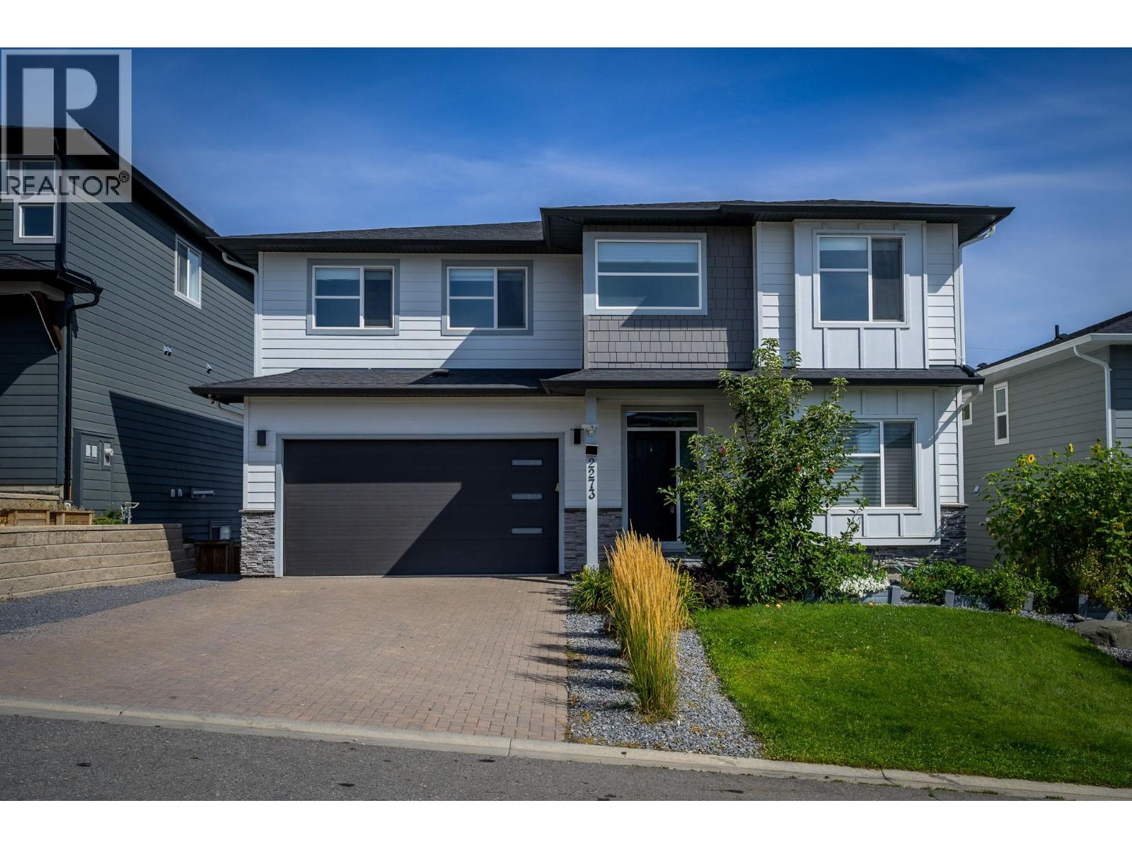 MLS® listing #29044313 for sale located at 2273 Saddleback Drive