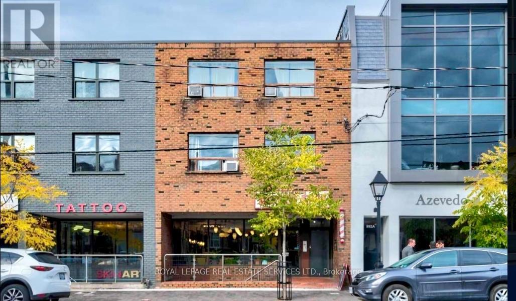 MLS® listing #29045735 for sale located at 894 COLLEGE STREET