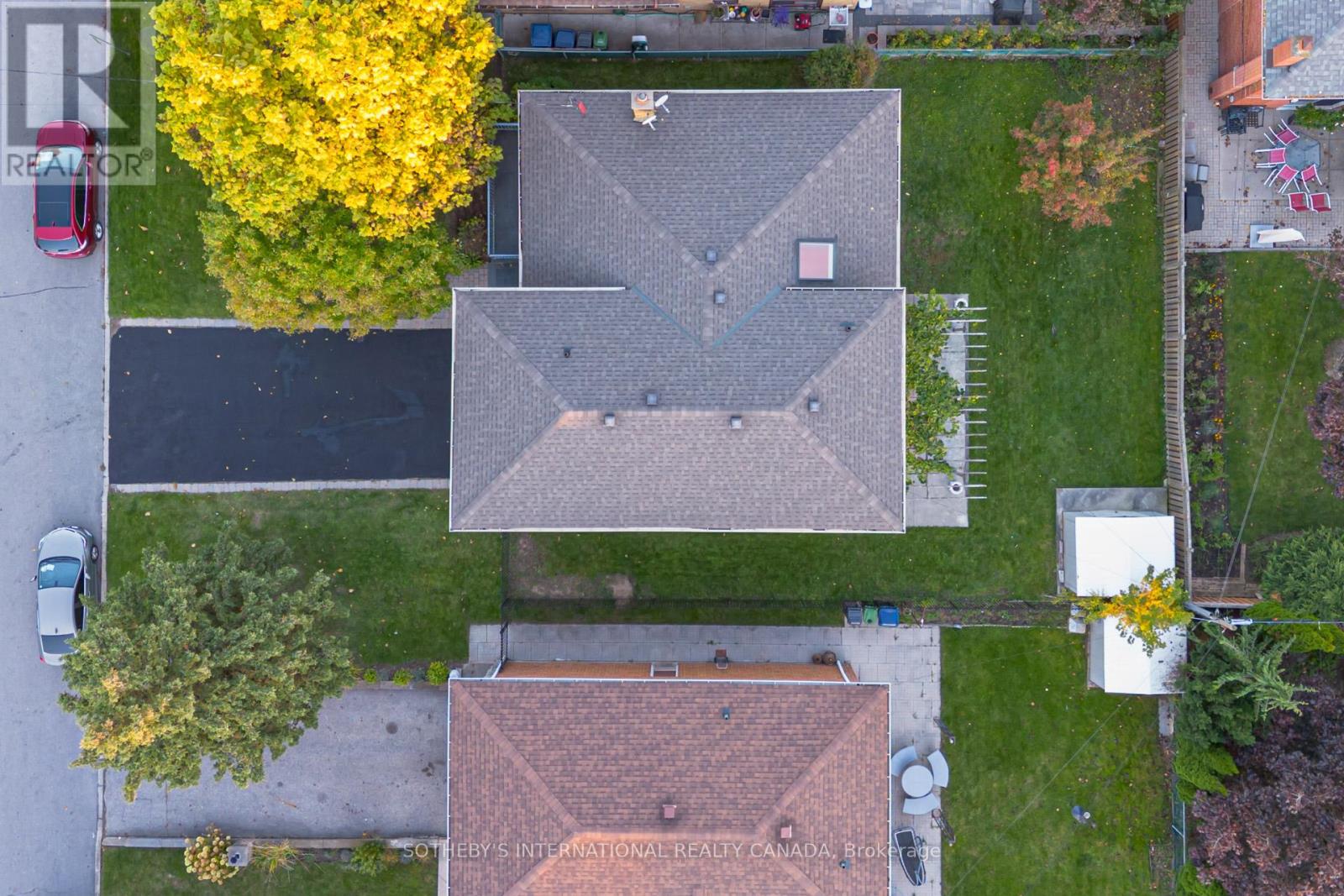 MLS® listing #29046060 for sale located at 34 EUPHRASIA DRIVE