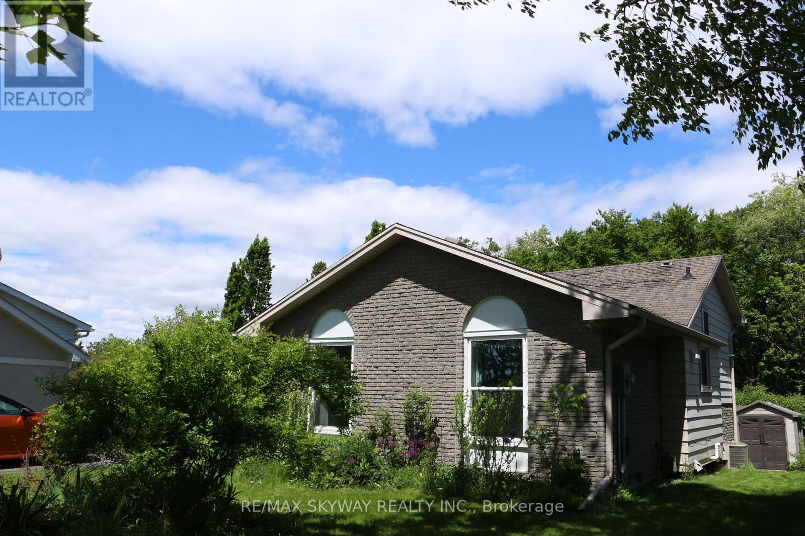 MLS® listing #29046208 for sale located at 18 MATTHEW COURT